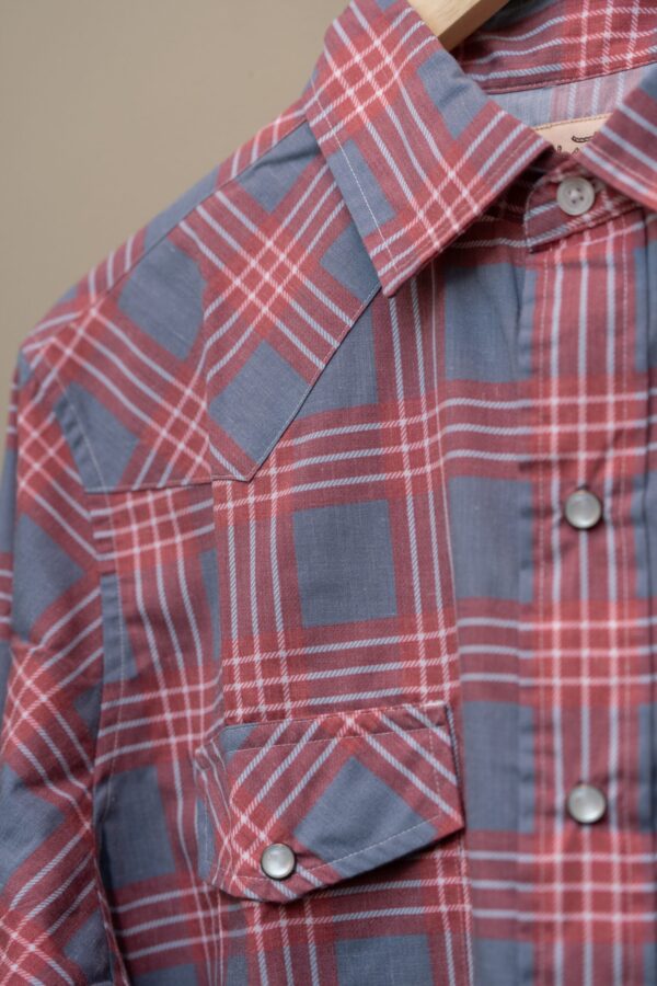 western shirt with pearl snaps